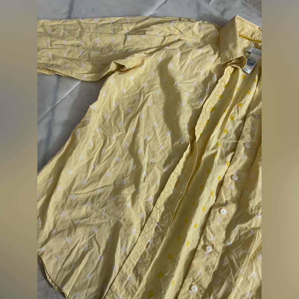 Women’s button shirt yellow